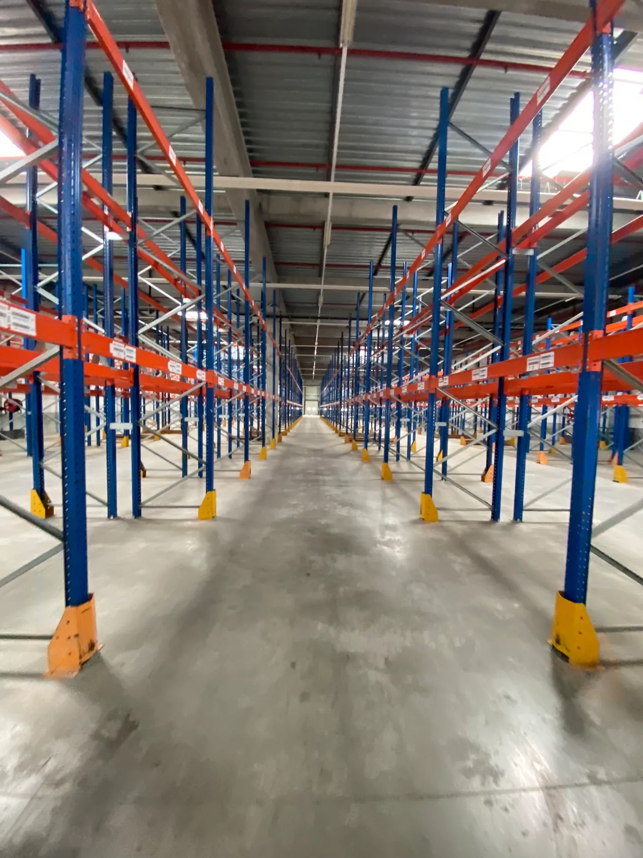 logistics - Logistics Warehouse For Rent - gallery - 8