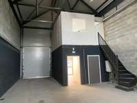 logistics - Light Industrial Premises / Offices For Rent - gallery thumbnail - 4