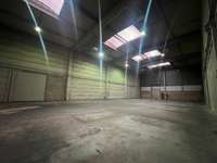logistics - Entrepôt / Bureaux À Louer - gallery thumbnail - 1