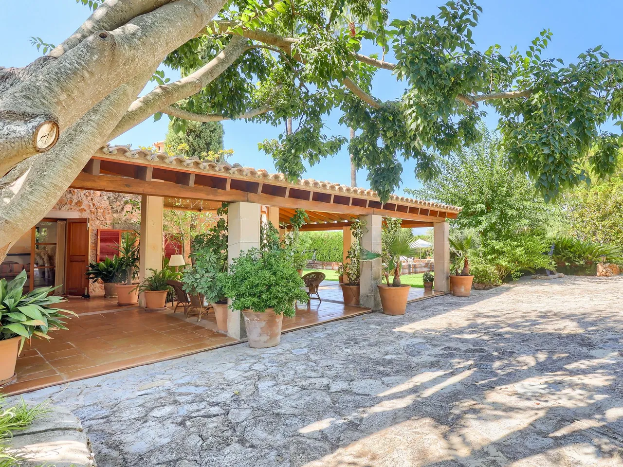 living - 493m² country house for sale in Santa Maria del Cami - gallery - 3