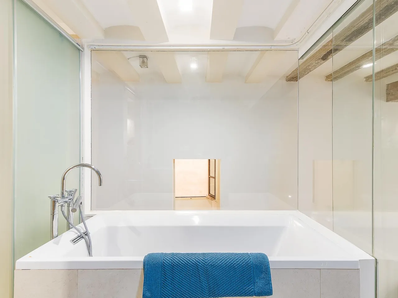 living - Piso de 73m² en venta en Gótico, Barcelona - gallery - 10