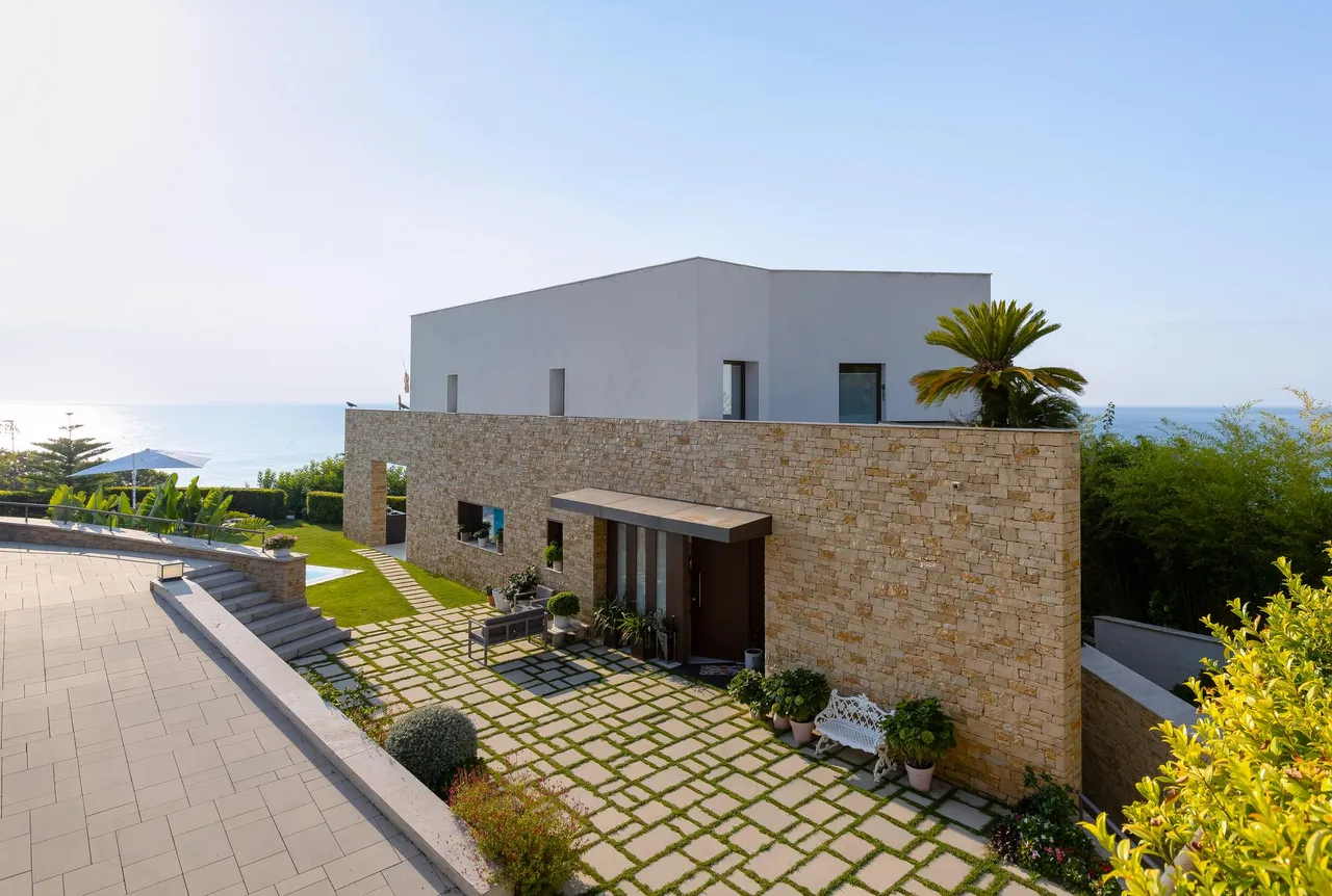 living - Casa / villa de 375m² en venta en Sant Pol de Mar - gallery - 3