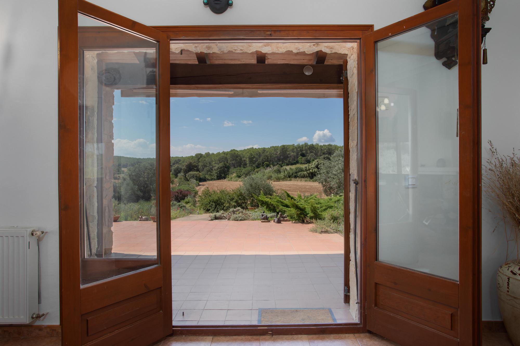 living - Casa rural de 282m² en venta en Alt Empordà, Girona - gallery thumbnail - 2