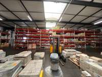 logistics - Activités / Bureaux À Louer - gallery thumbnail - 4
