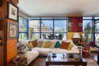 living - Ático de 154m² con 51m² terraza en venta en Barri Vell - gallery thumbnail - 3