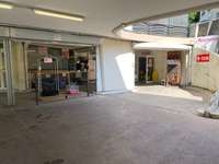 retail - Commerce Pied d’immeuble À Louer - gallery thumbnail - 1