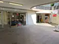 retail - Shop At The Foot Of The Building For Rent - gallery thumbnail - 1