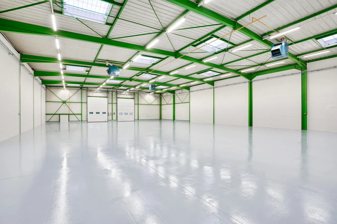 logistics - Light Industrial Premises / Offices For Rent - gallery - 4