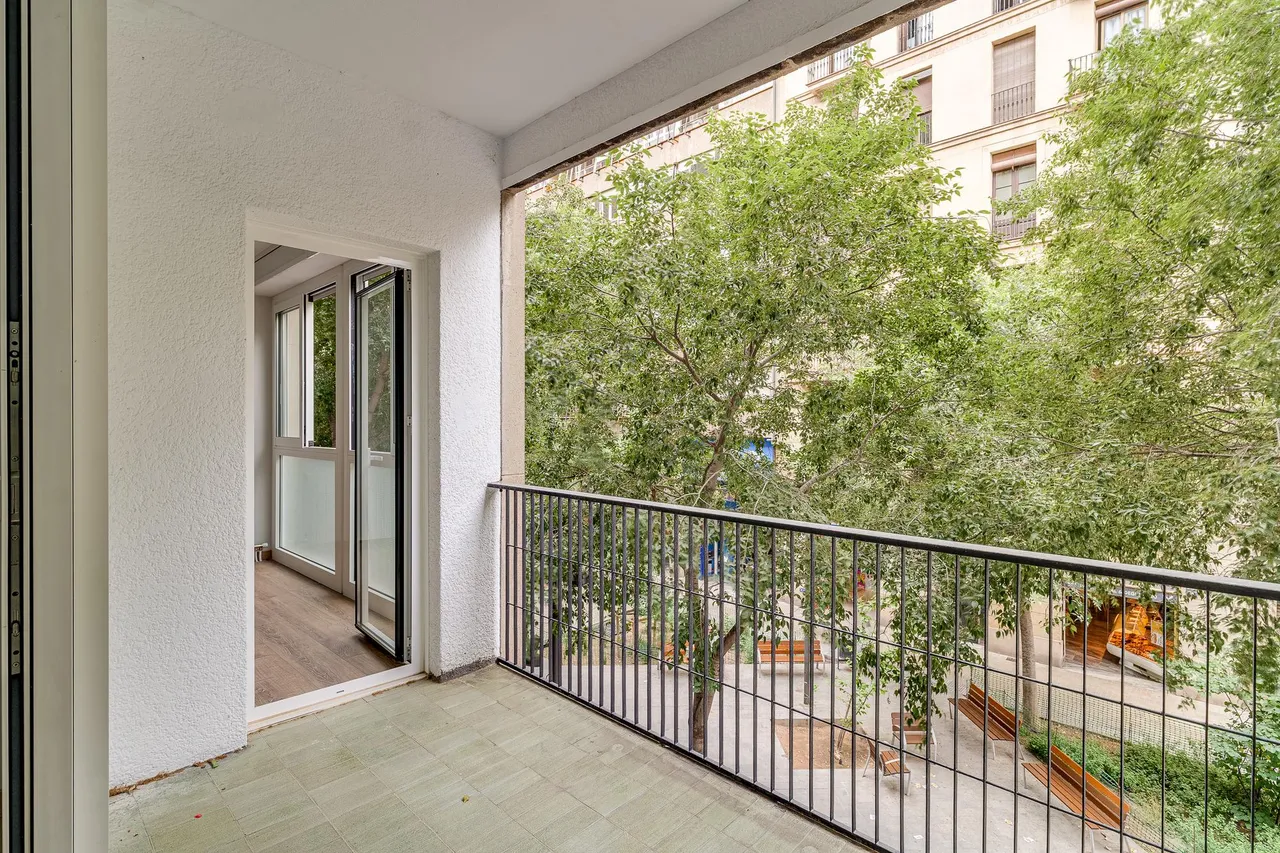 living - 180m² apartment with 50m² terrace for sale in Eixample Left - gallery - 5