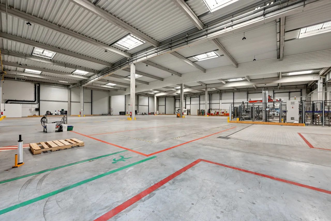 logistics - Activity Facility For Rent - gallery - 5