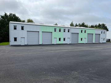 logistics - Local d’activités À Louer - À Vendre - featured