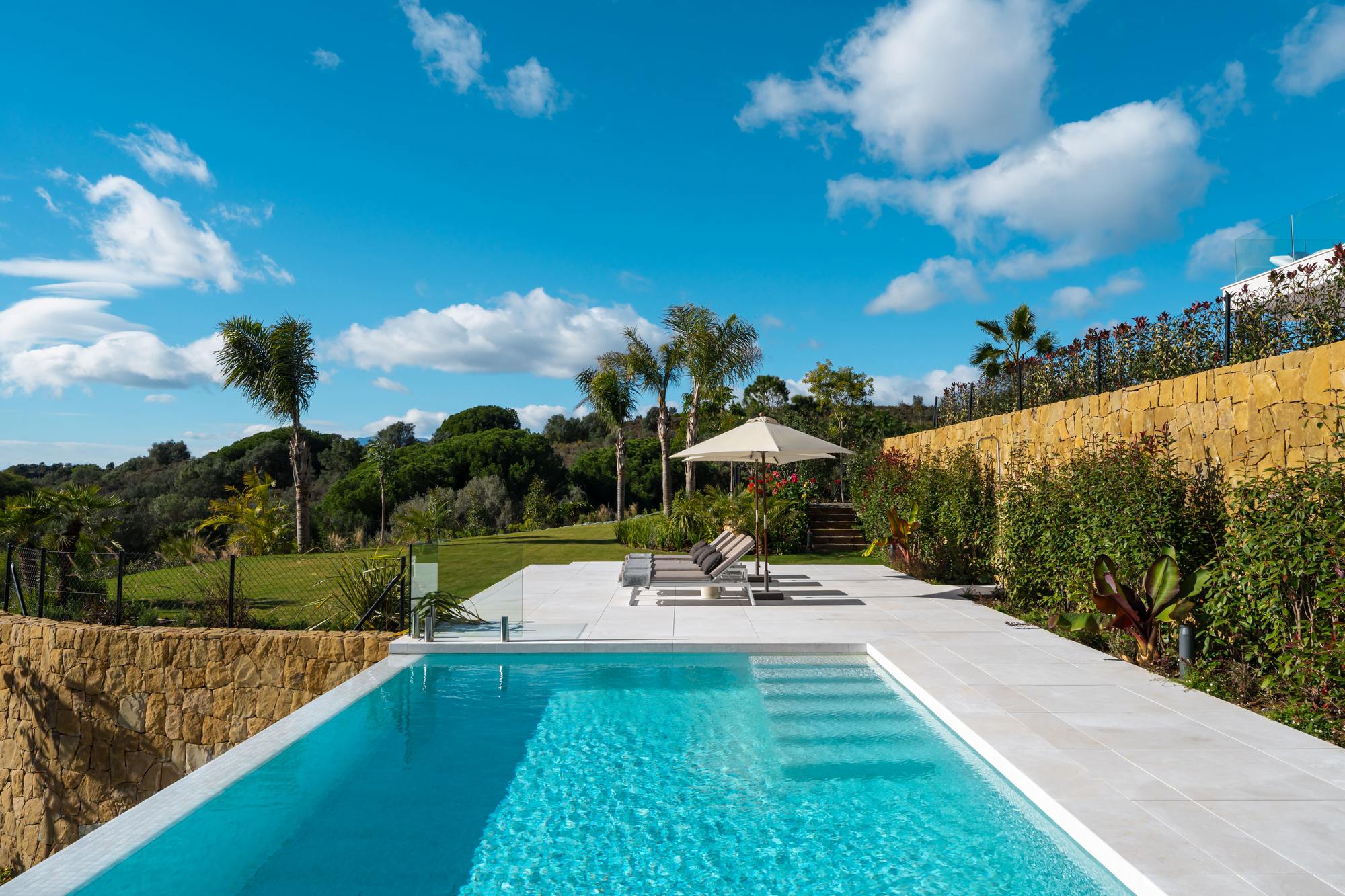 living - 802m² house / villa with 421m² terrace for sale in Golden Mile - gallery thumbnail - 1