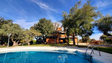 living - 512m² house / villa for sale in Ciudalcampo, Madrid - featured