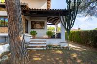 living - 252m² house / villa for sale in Vilassar de Dalt, Barcelona - gallery thumbnail - 5