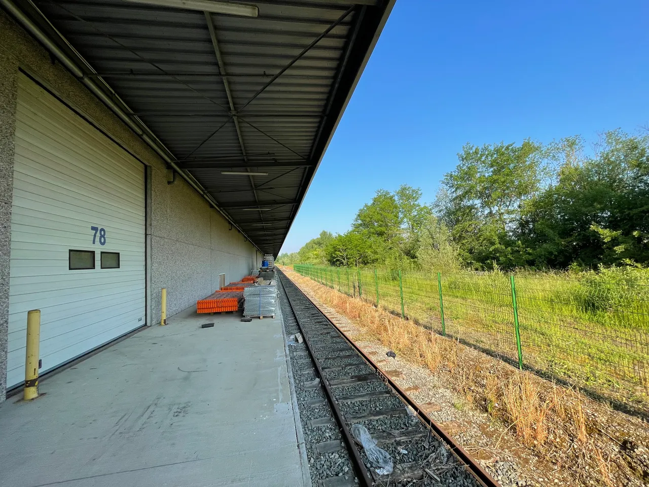 logistics - Logistics Warehouse For Rent - gallery - 7