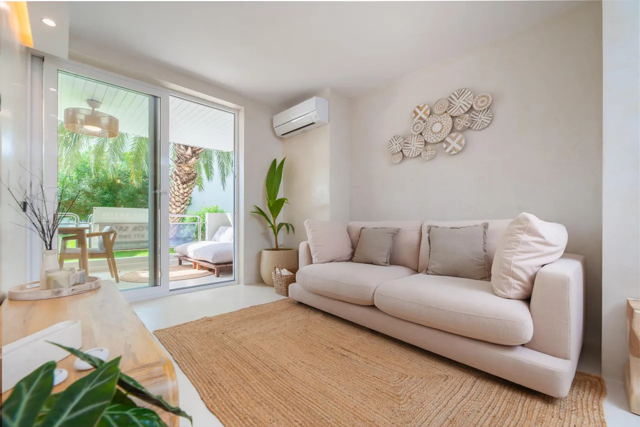 living - 72m² apartment with 13m² terrace for sale in Ibiza Town - gallery - 2