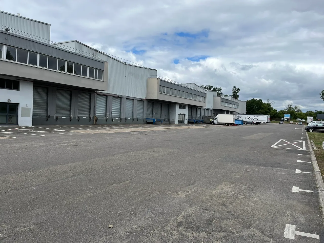 logistics - Entrepôt Logistique À Louer - gallery - 9