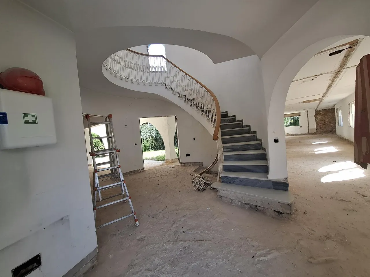 living - Casa / villa de 639m² con 156m² terraza en venta en Milla de Oro - gallery - 6