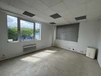 logistics - Light Industrial Premises / Offices For Rent - gallery thumbnail - 7