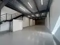 logistics - Activités / Bureaux À Louer - gallery thumbnail - 2