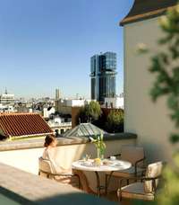 living - Piso de 353m² en venta en Almagro, Madrid - gallery thumbnail - 3