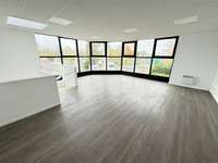 logistics - Light Industrial Premises / Offices For Rent - gallery thumbnail - 8