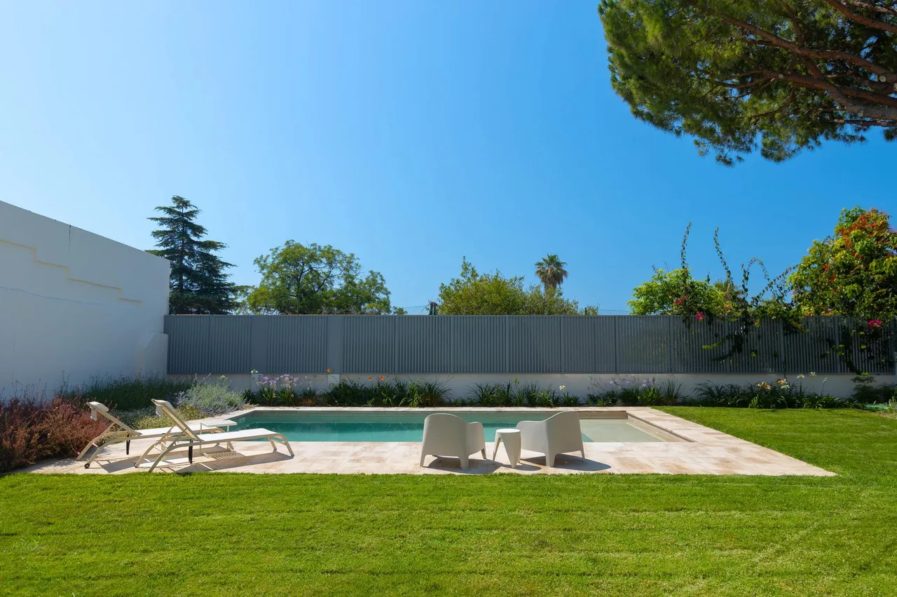living - 540m² house / villa for sale in El Masnou, Barcelona - gallery - 3