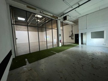 logistics - Activités / Bureaux À Louer - featured