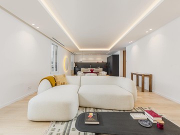 living - 230m² apartment for sale in Eixample Right, Barcelona - featured