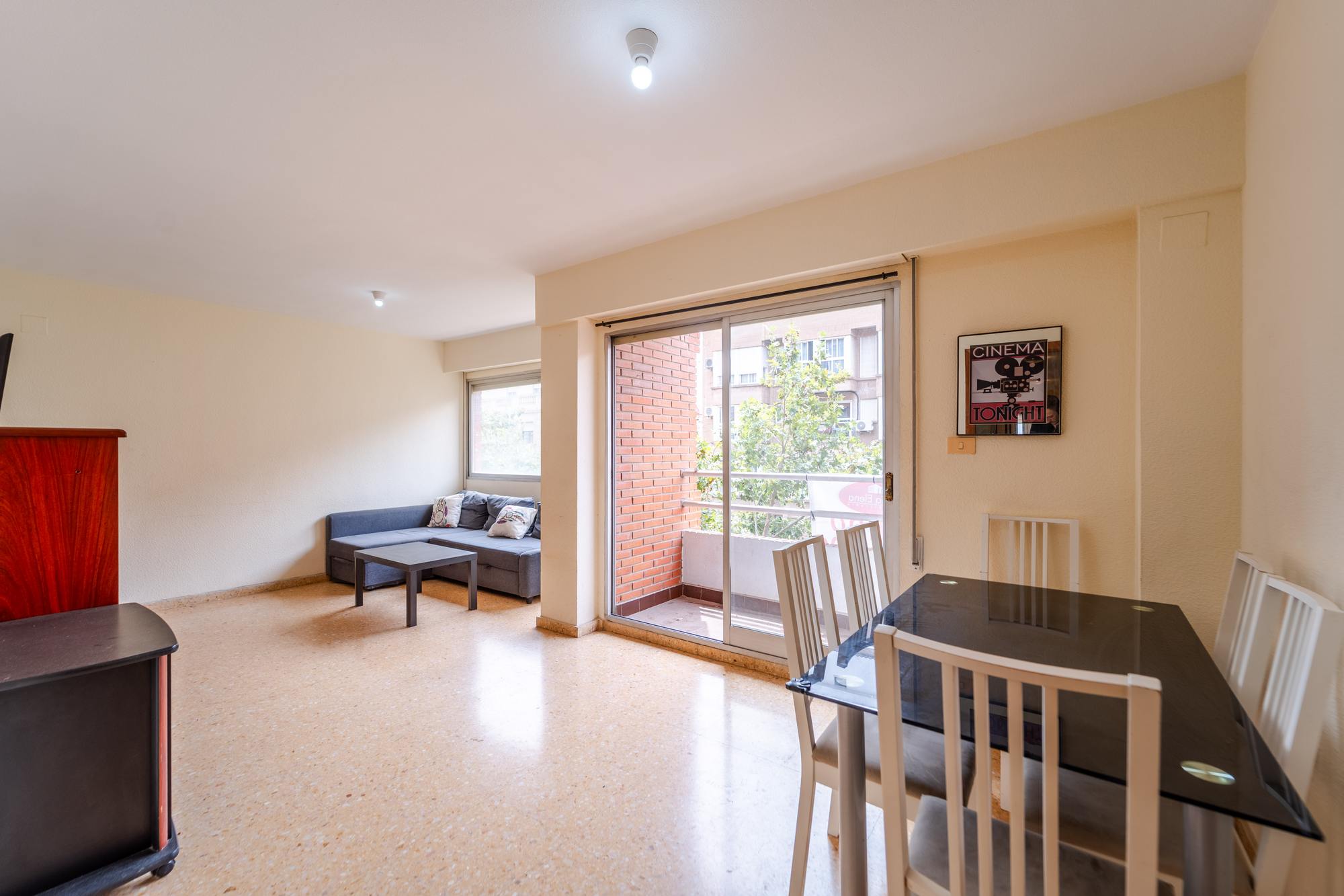 living - 116m² apartment for sale in Extramurs, Valencia - gallery thumbnail - 2