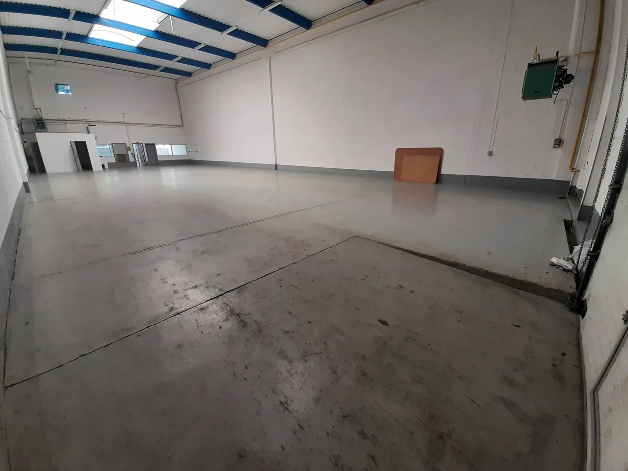 logistics - Activités / Bureaux À Louer - gallery - 2