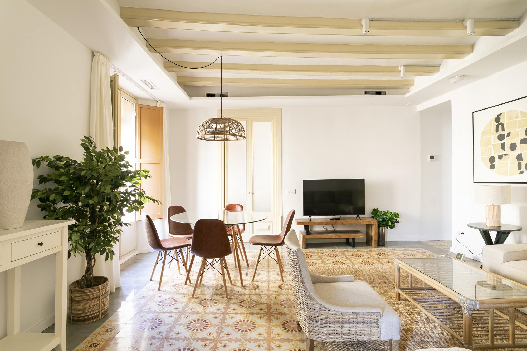 living - 85m² apartment for sale in Gótico, Barcelona - gallery thumbnail - 3