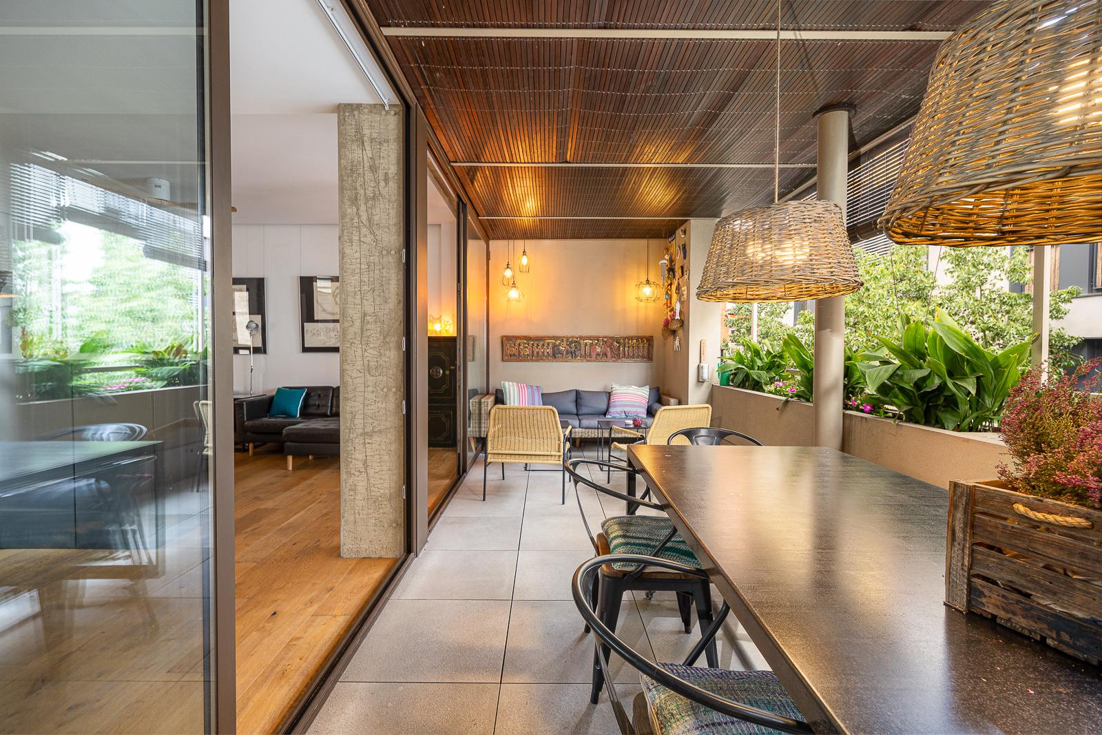 living - 293m² house / villa with 100m² terrace for sale in Gràcia - gallery thumbnail - 2