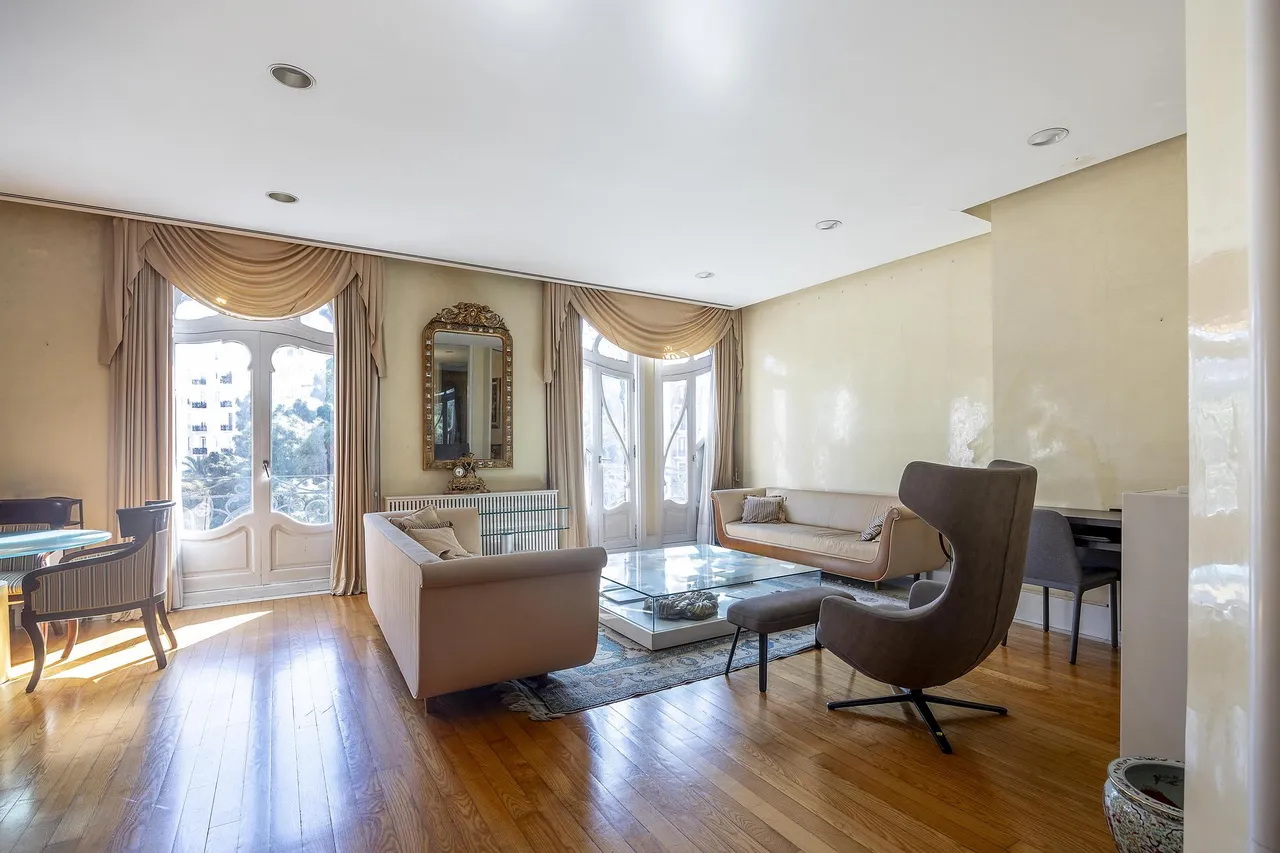 living - 398m² apartment with 30m² terrace for sale in El Pla del Remei - gallery - 3
