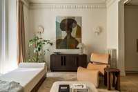 living - Piso de 322m² en venta en Almagro, Madrid - gallery thumbnail - 2