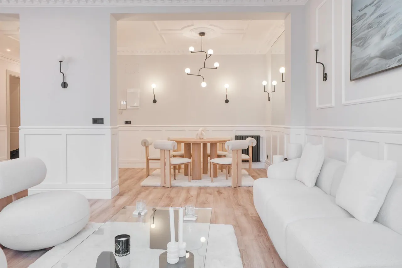 living - 163m² apartment for rent in Goya, Madrid - gallery - 7