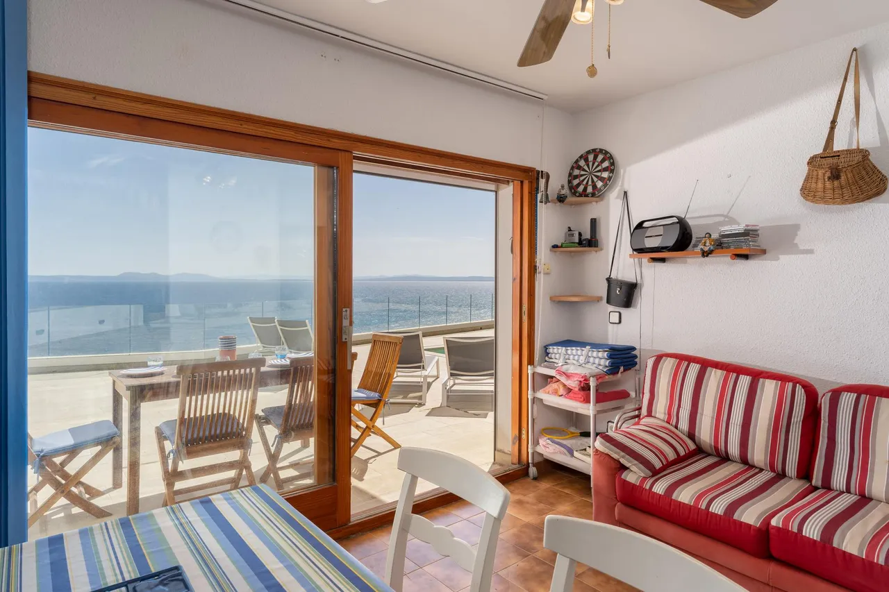 living - 233m² house / villa for sale in Bay of Roses, Costa Brava - gallery - 8