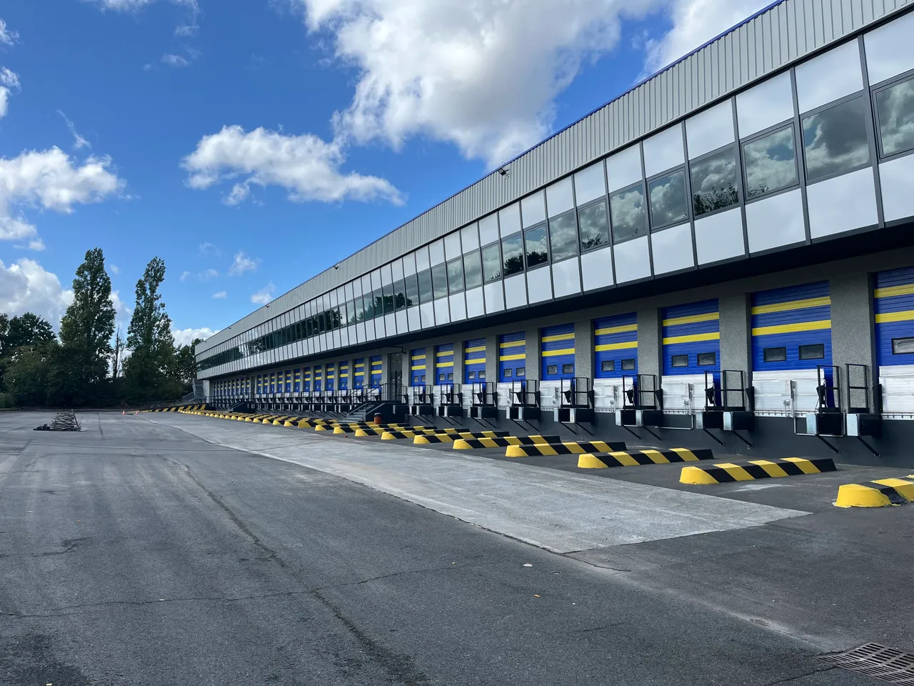 logistics - Warehouse / Offices For Rent - gallery - 6