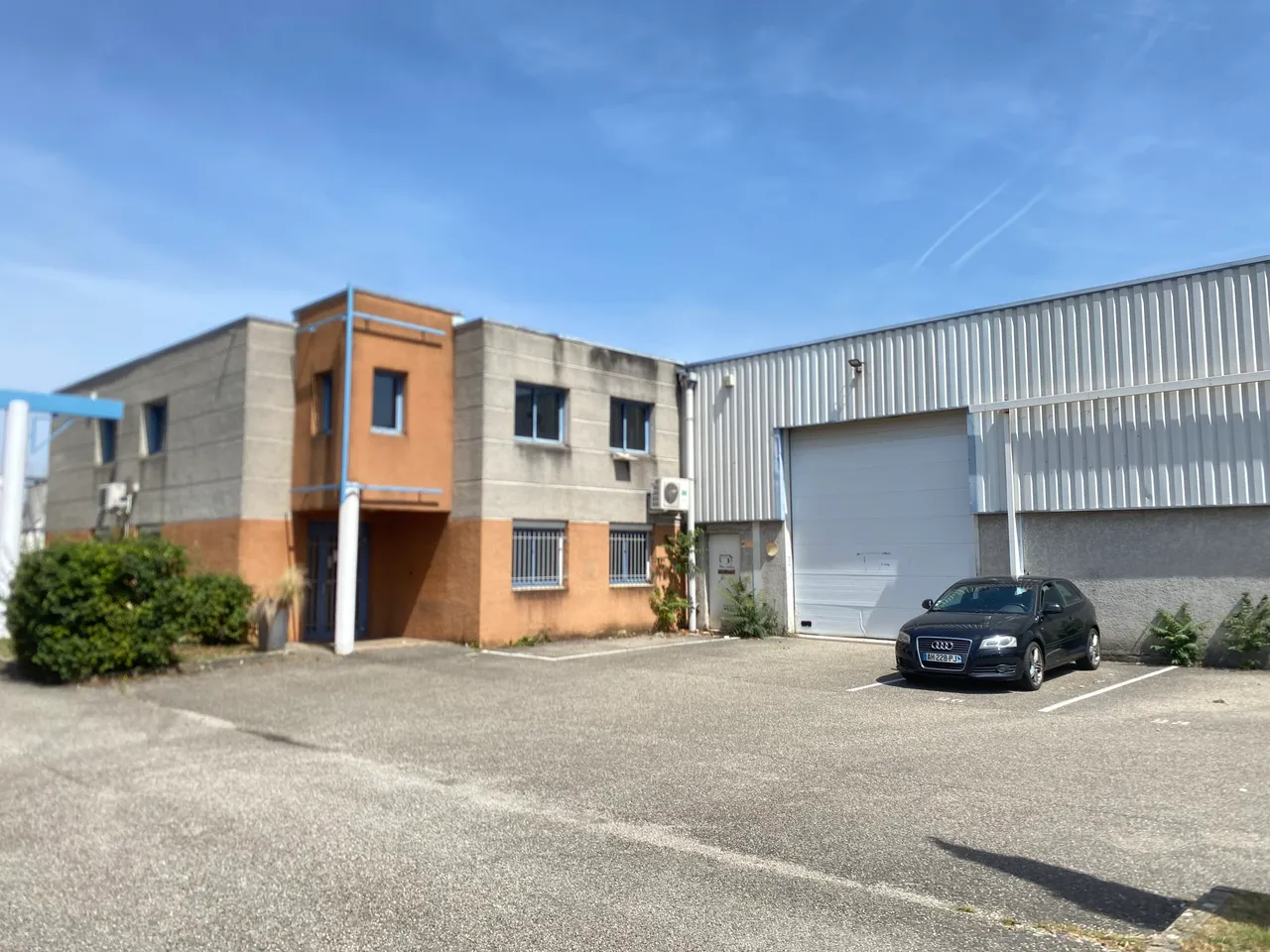 logistics - Light Industrial Premises / Offices For Rent - gallery - 2