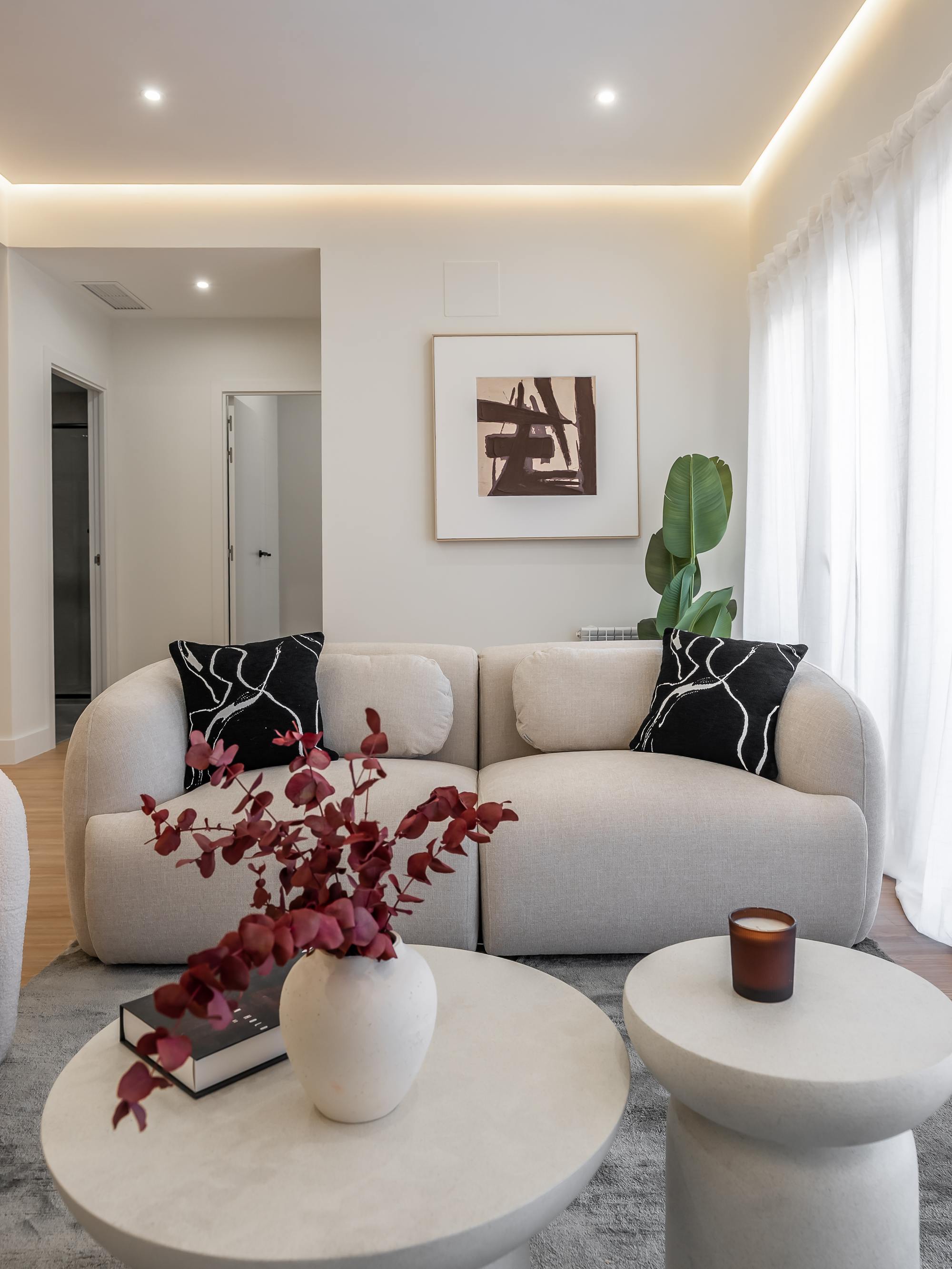 living - Piso de 159m² en venta en Berruguete, Madrid - gallery thumbnail - 4