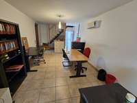 logistics - Activités / Bureaux À Louer - gallery thumbnail - 9