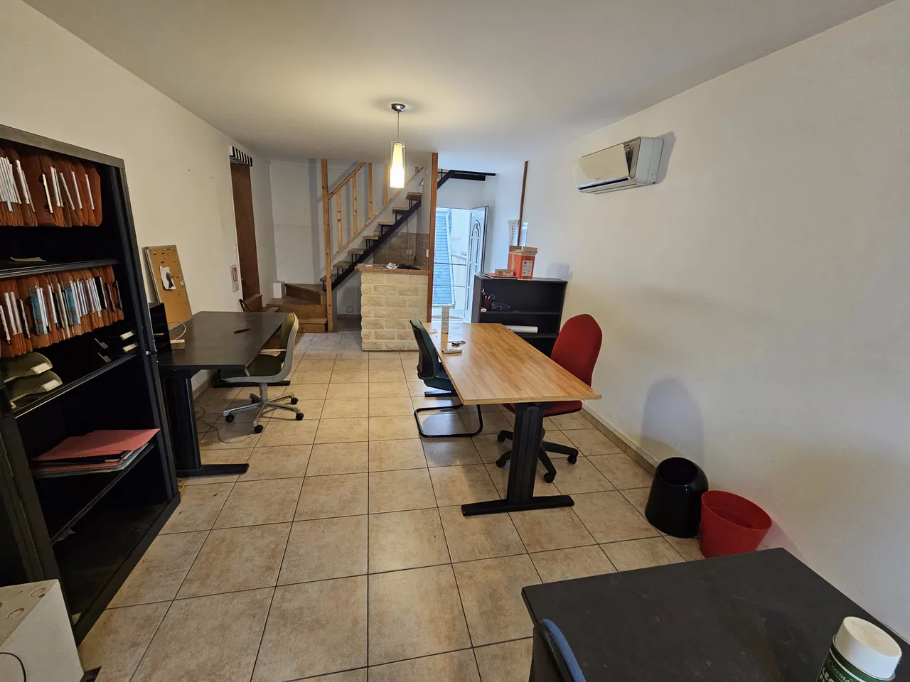 logistics - Light Industrial Premises / Offices For Rent - gallery - 9