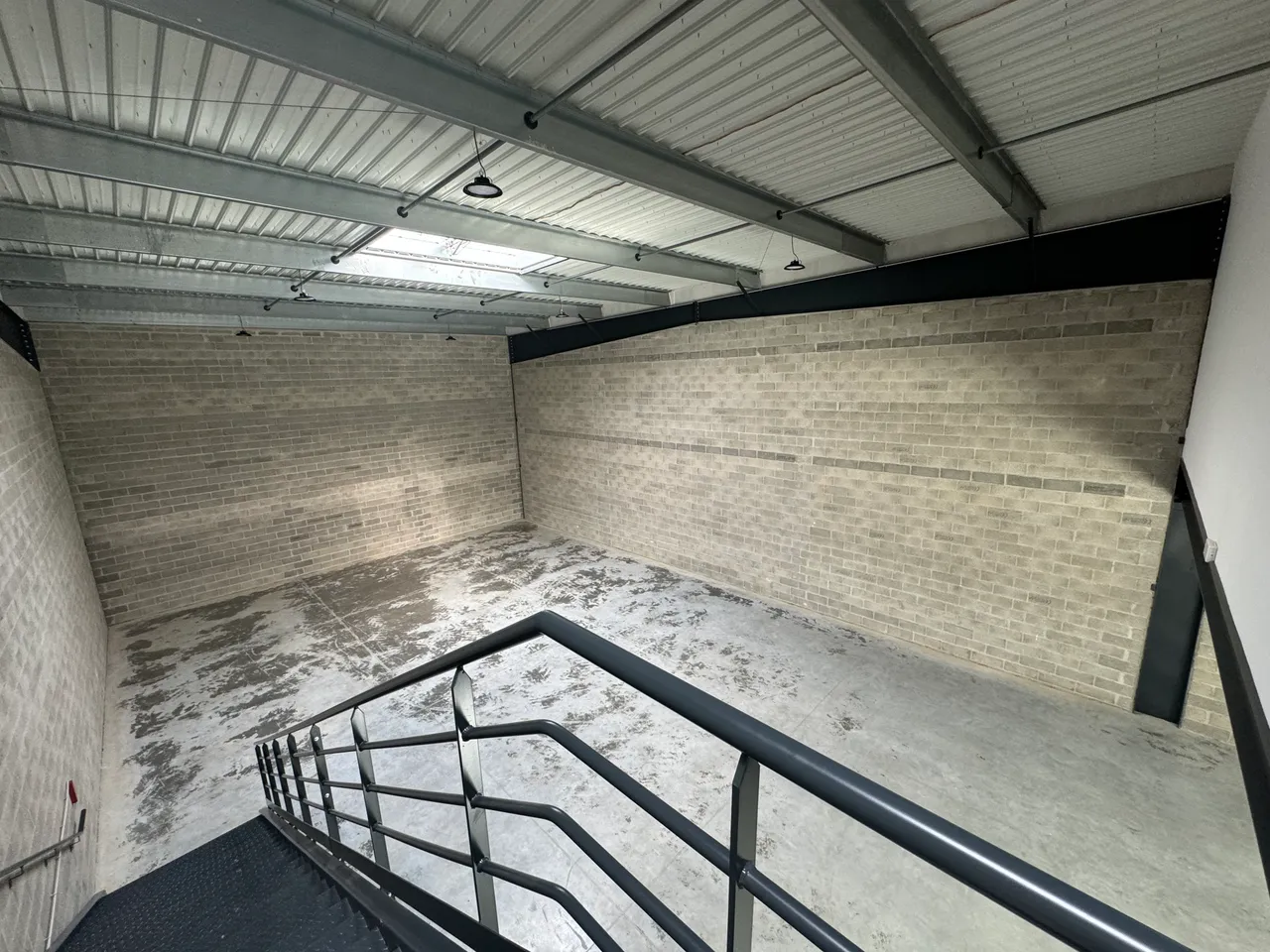 logistics - Activités / Bureaux À Louer - gallery - 4