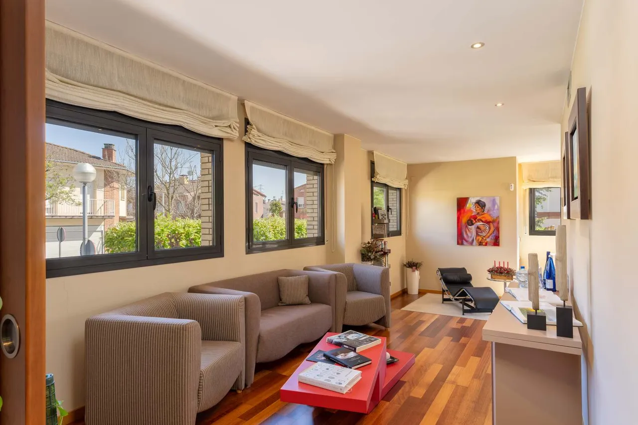 living - 416m² house / villa for sale in Girona Center, Girona - gallery - 10
