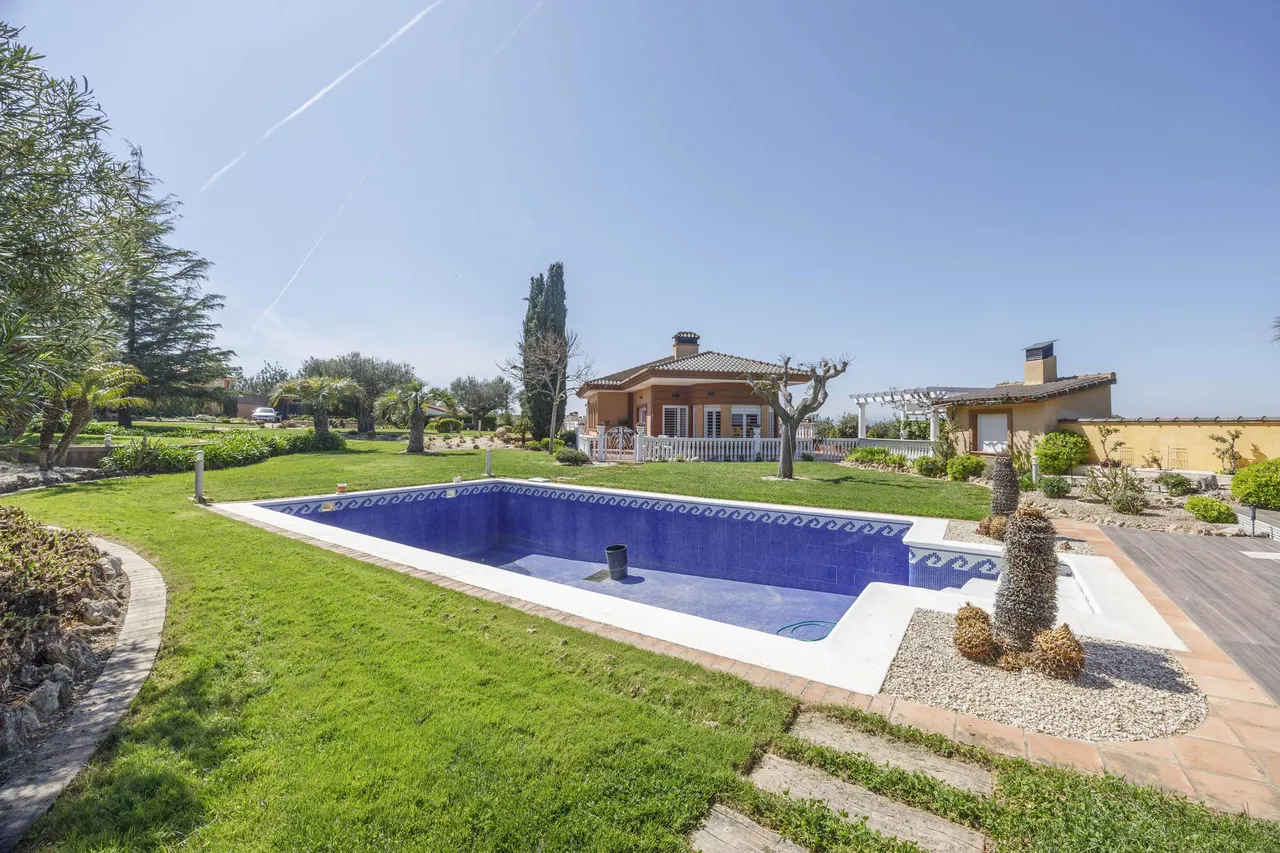 living - 699m² masia with 2,000m² garden for sale in Valencia Region - gallery - 9
