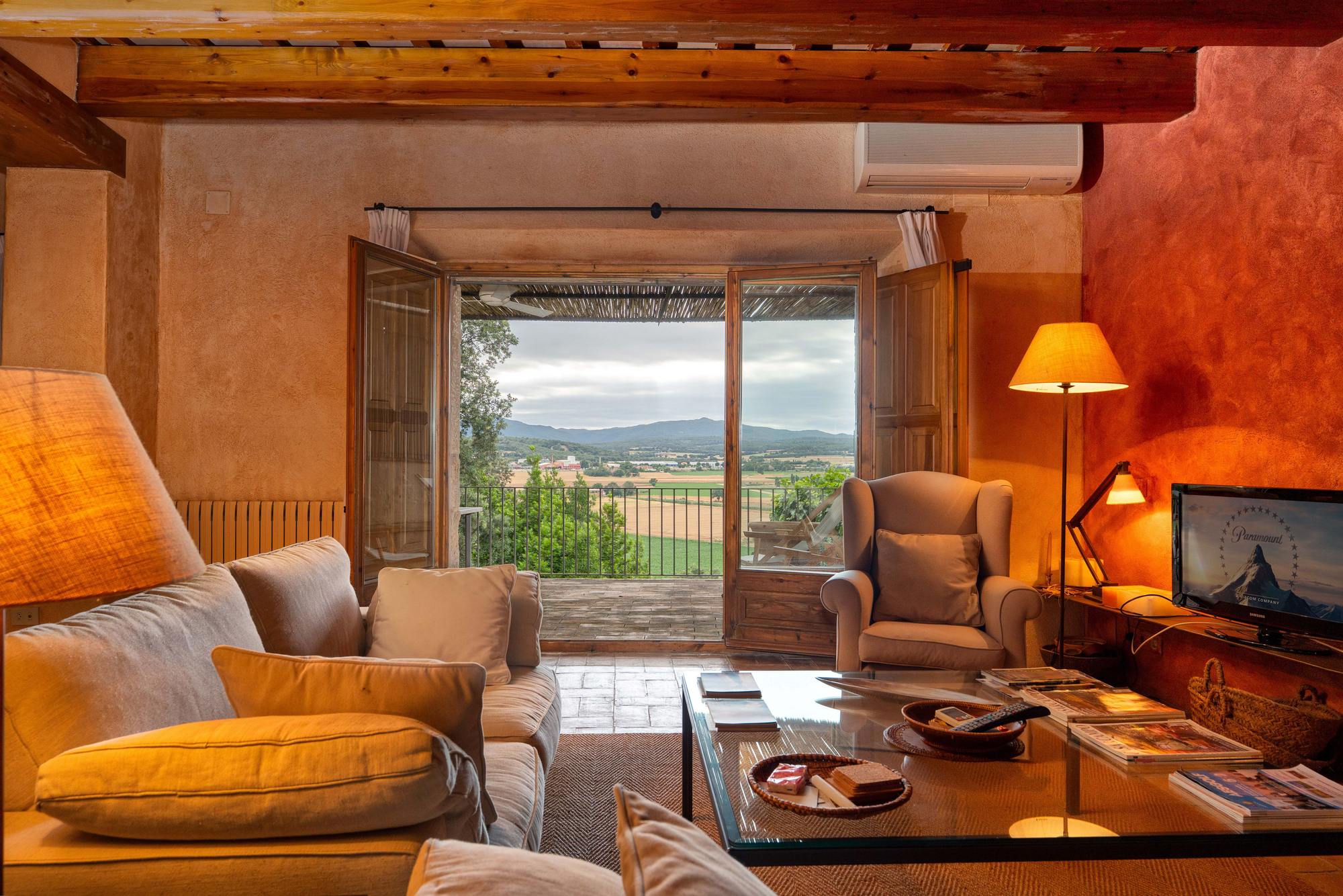living - Casa / villa de 260m² con 175m² de jardín en venta en Baix Empordà - gallery thumbnail - 8