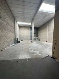 logistics - Light Industrial Premises / Offices For Rent - gallery thumbnail - 4