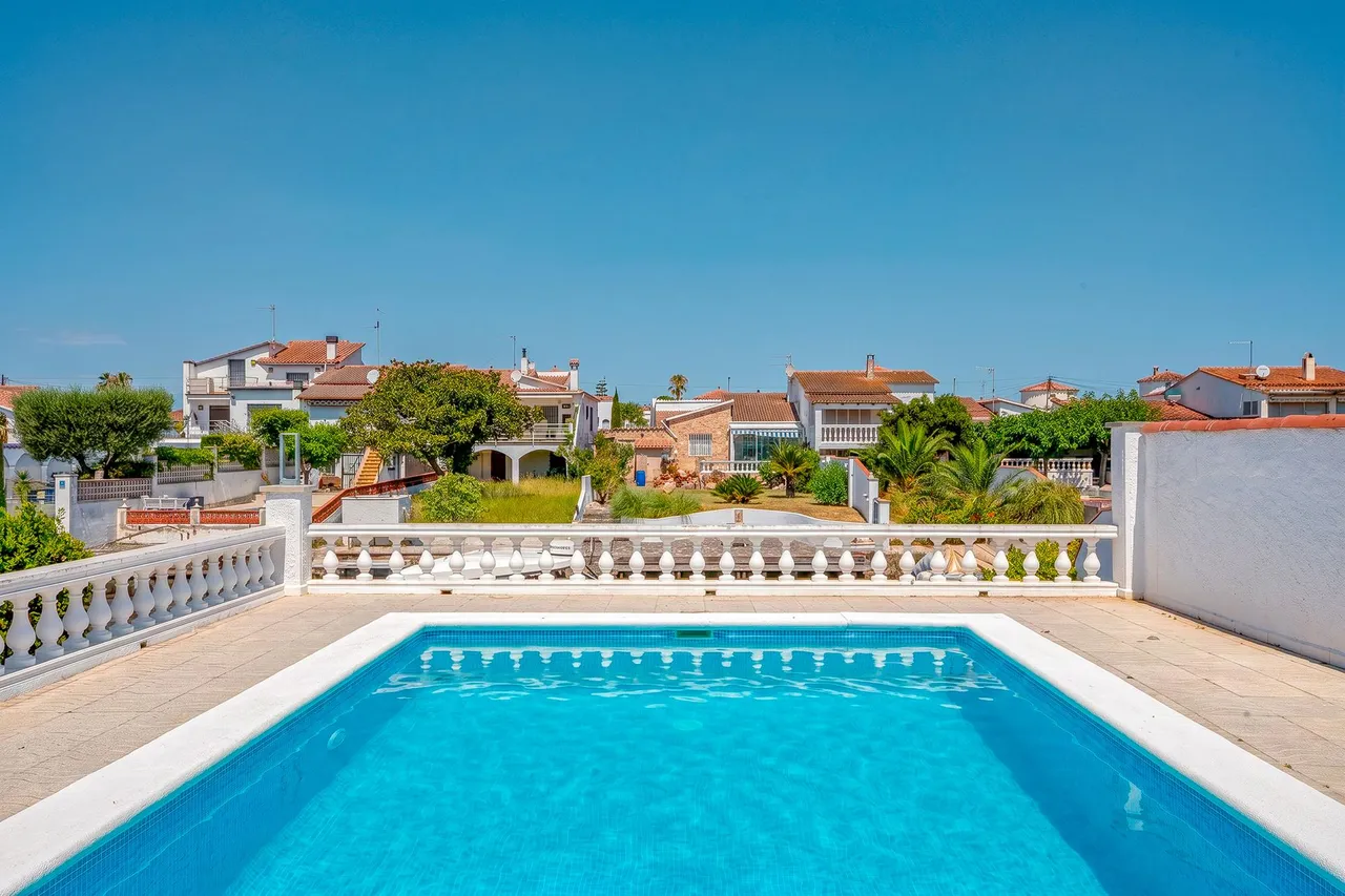 living - Casa / villa de 131m² en venta en Empuriabrava, Costa Brava - gallery - 2