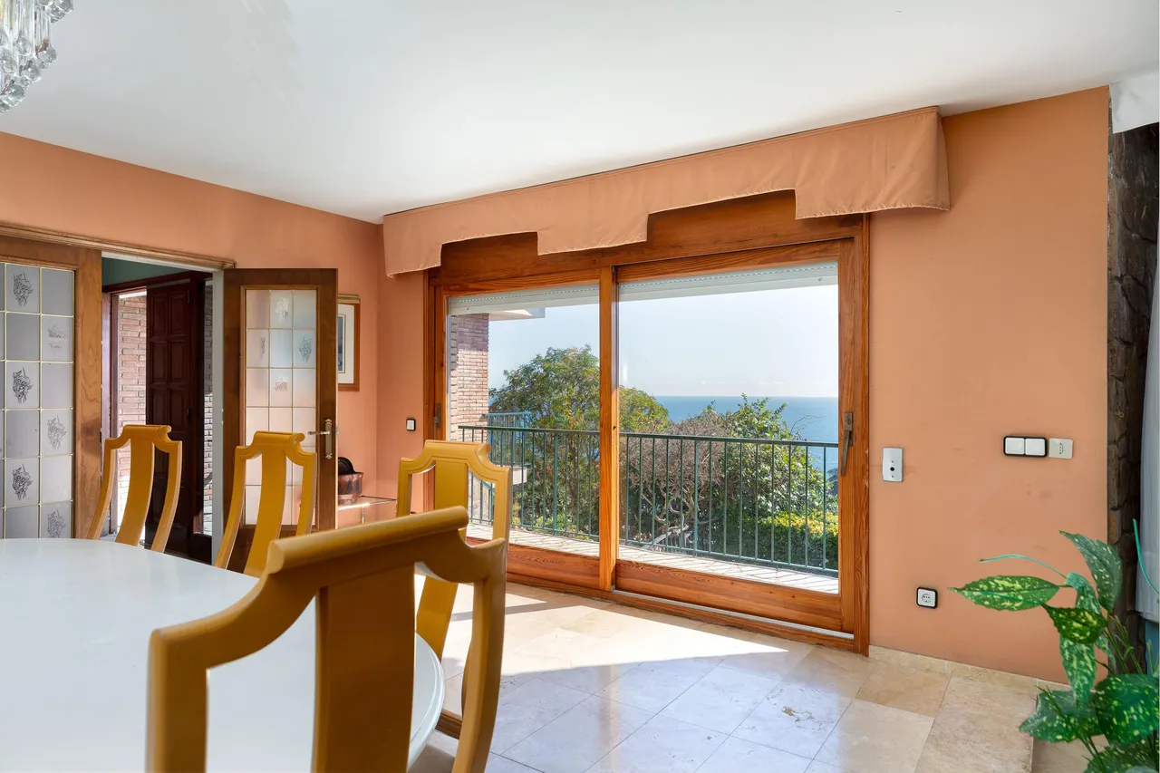 living - 259m² house / villa for sale in Blanes, Costa Brava - gallery - 10