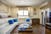 living - 164m² apartment with 16m² terrace for sale in Sant Gervasi - Galvany - gallery thumbnail - 5
